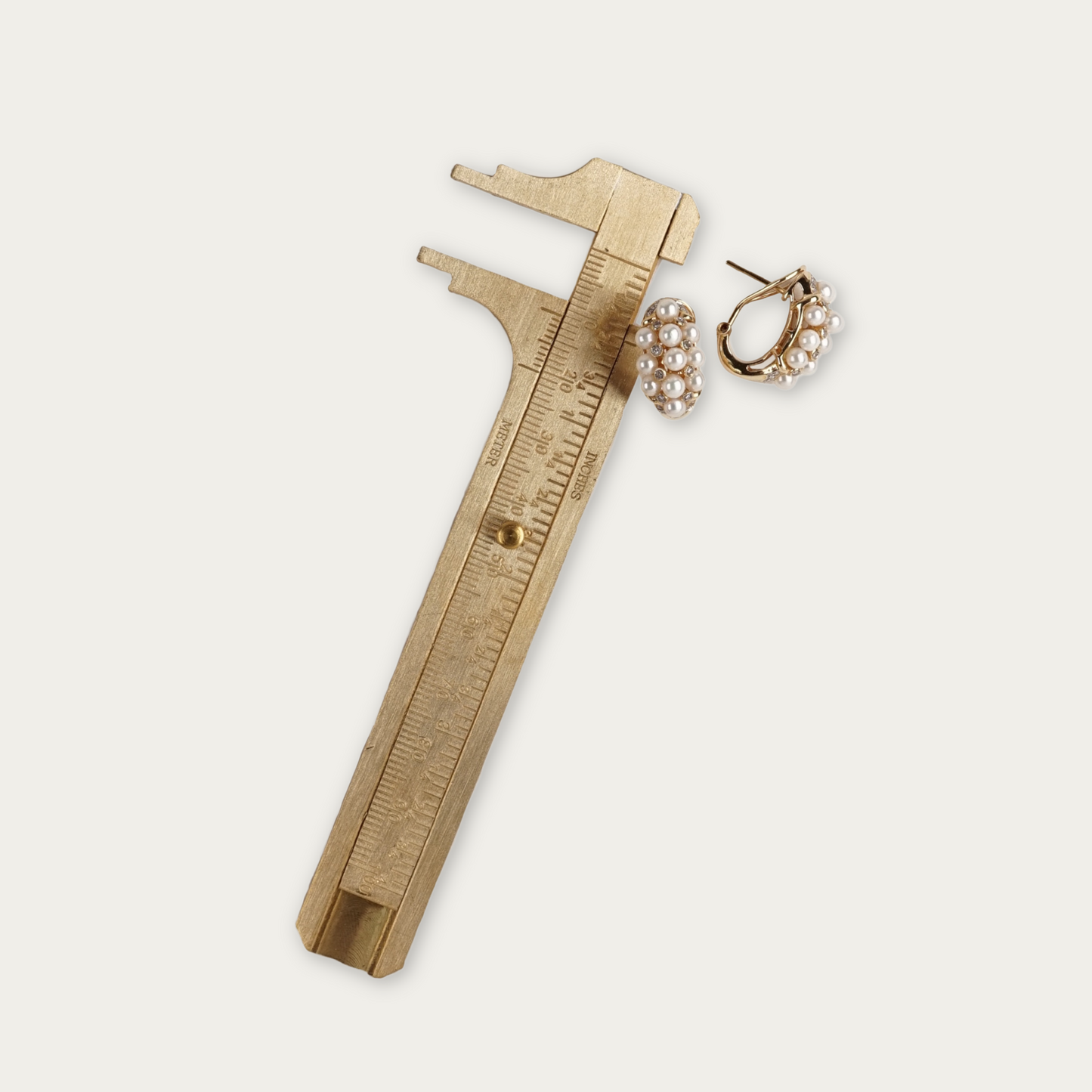 NOTCH EARRINGS