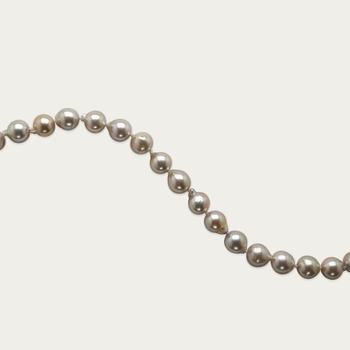 STILL NECKLACE
