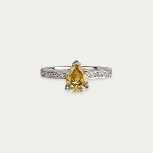 Solenne Ring